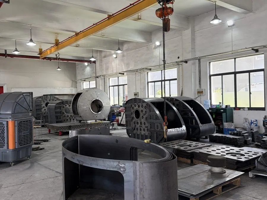SkelundTech hyperbaric chamber factory workshop