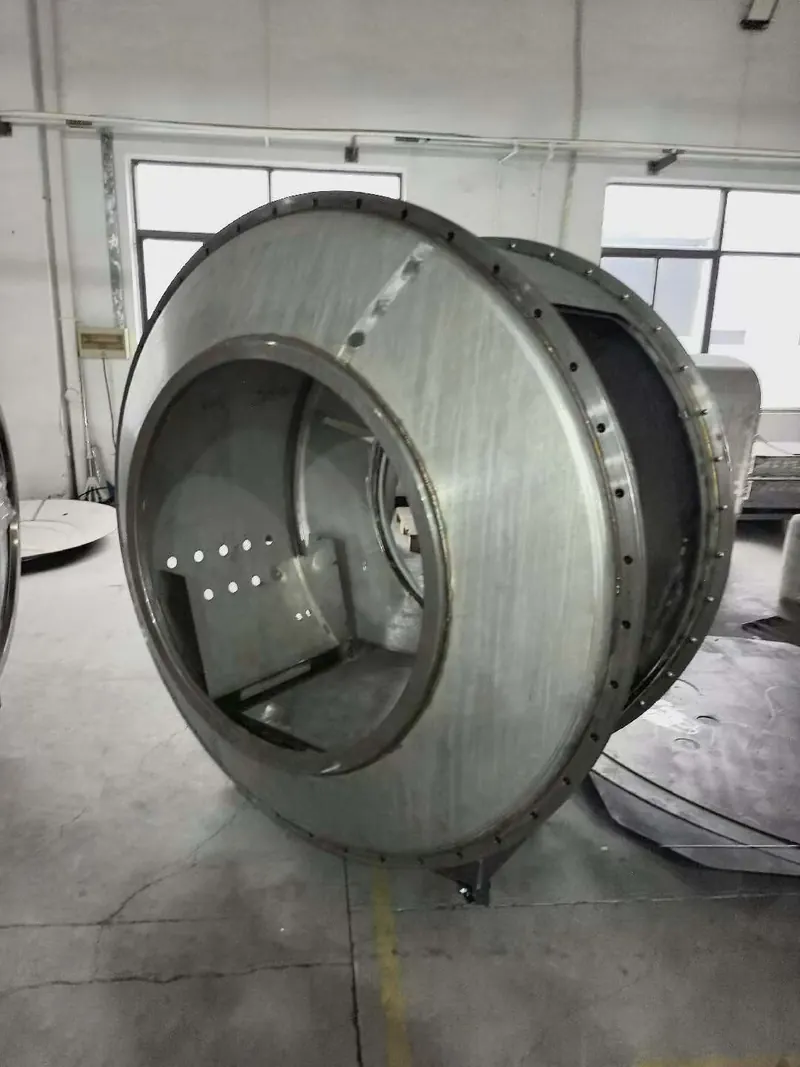 Central body assembled in bare steel