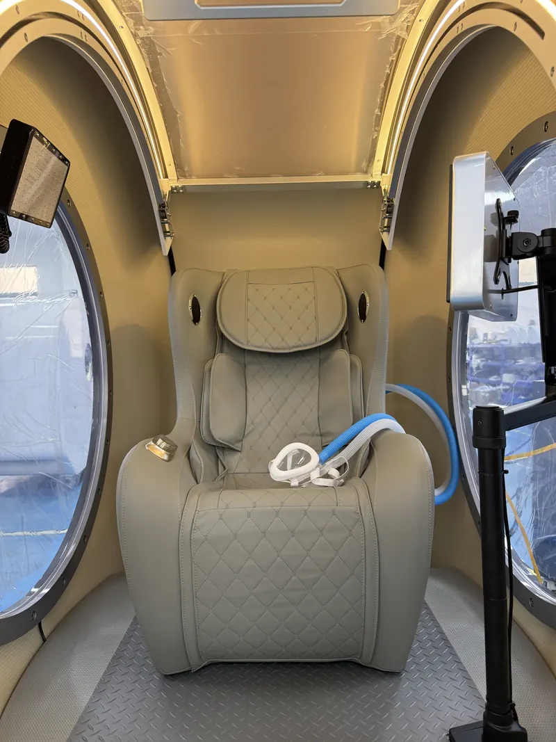 Massage seat with BIBS hoses