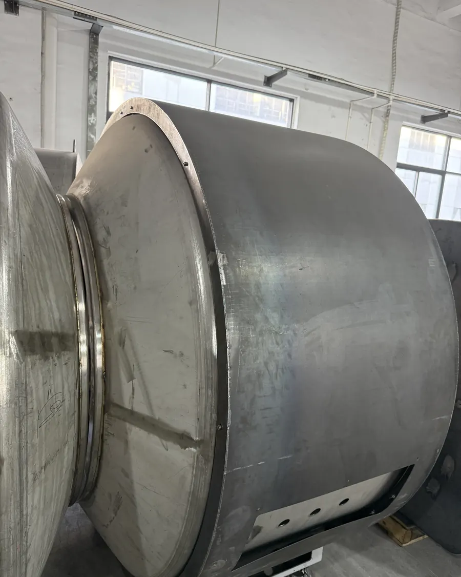 Shell body in bare steel