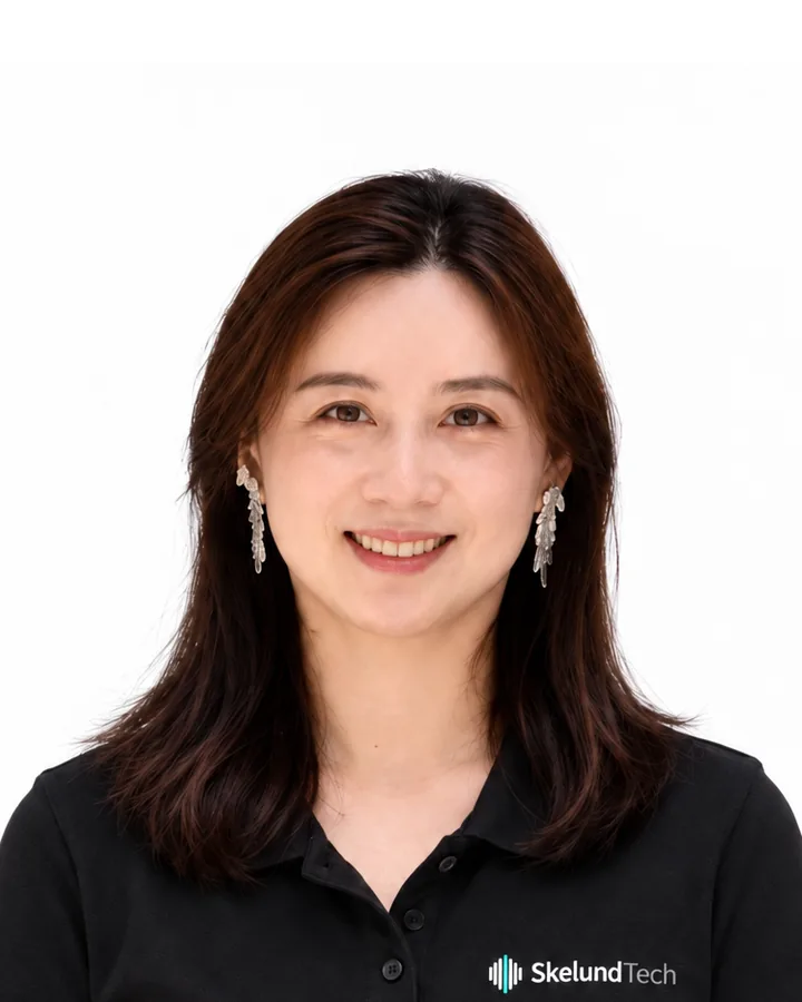Stella Liu, Asistente de Preventa, SkelundTech